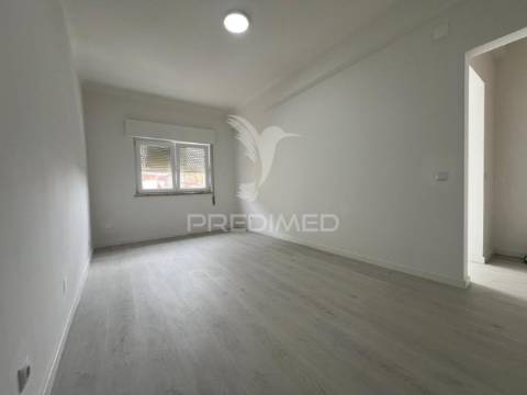 Apartamento t2 remodelado - aranguês