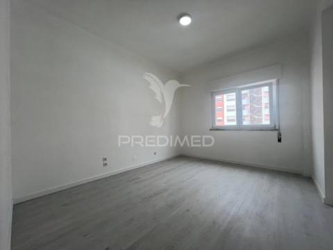 Apartamento t2 remodelado - aranguês