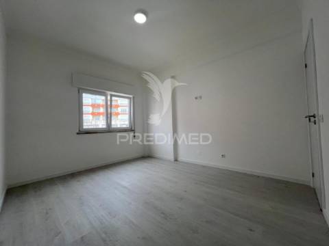 Apartamento t2 remodelado - aranguês