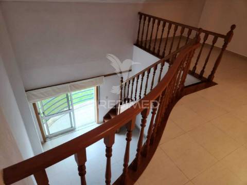 Apartamento duplex junto ao novo hospital de sintra