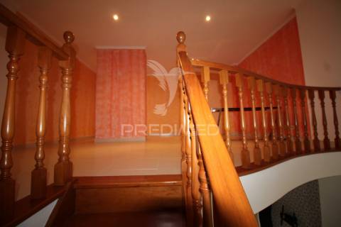 Apartamento duplex junto ao novo hospital de sintra