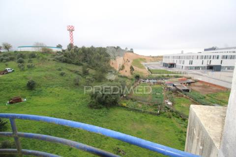Apartamento duplex junto ao novo hospital de sintra