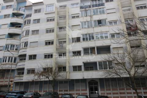Apartamento duplex junto ao novo hospital de sintra