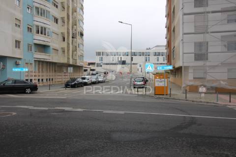 Apartamento duplex junto ao novo hospital de sintra