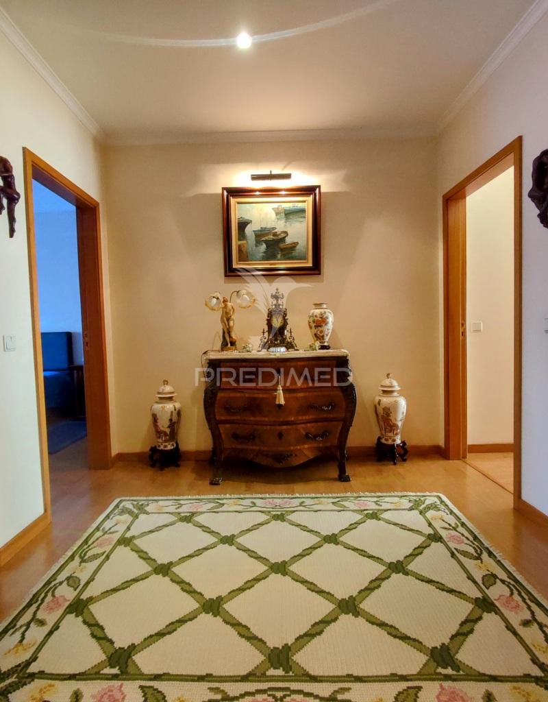 Apart. t4 com terraços e vista de mar – gulpilhares
