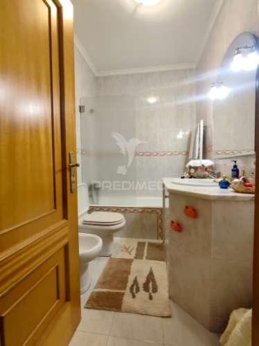Apart. t4 com terraços e vista de mar – gulpilhares