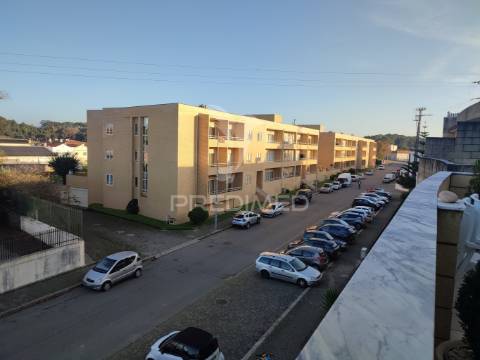 Apart. t4 com terraços e vista de mar – gulpilhares