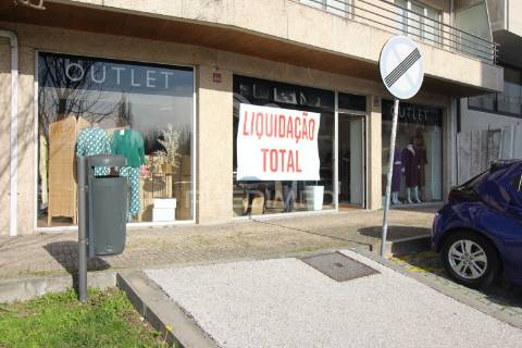 Loja comercial com 161 m2 em guimarães