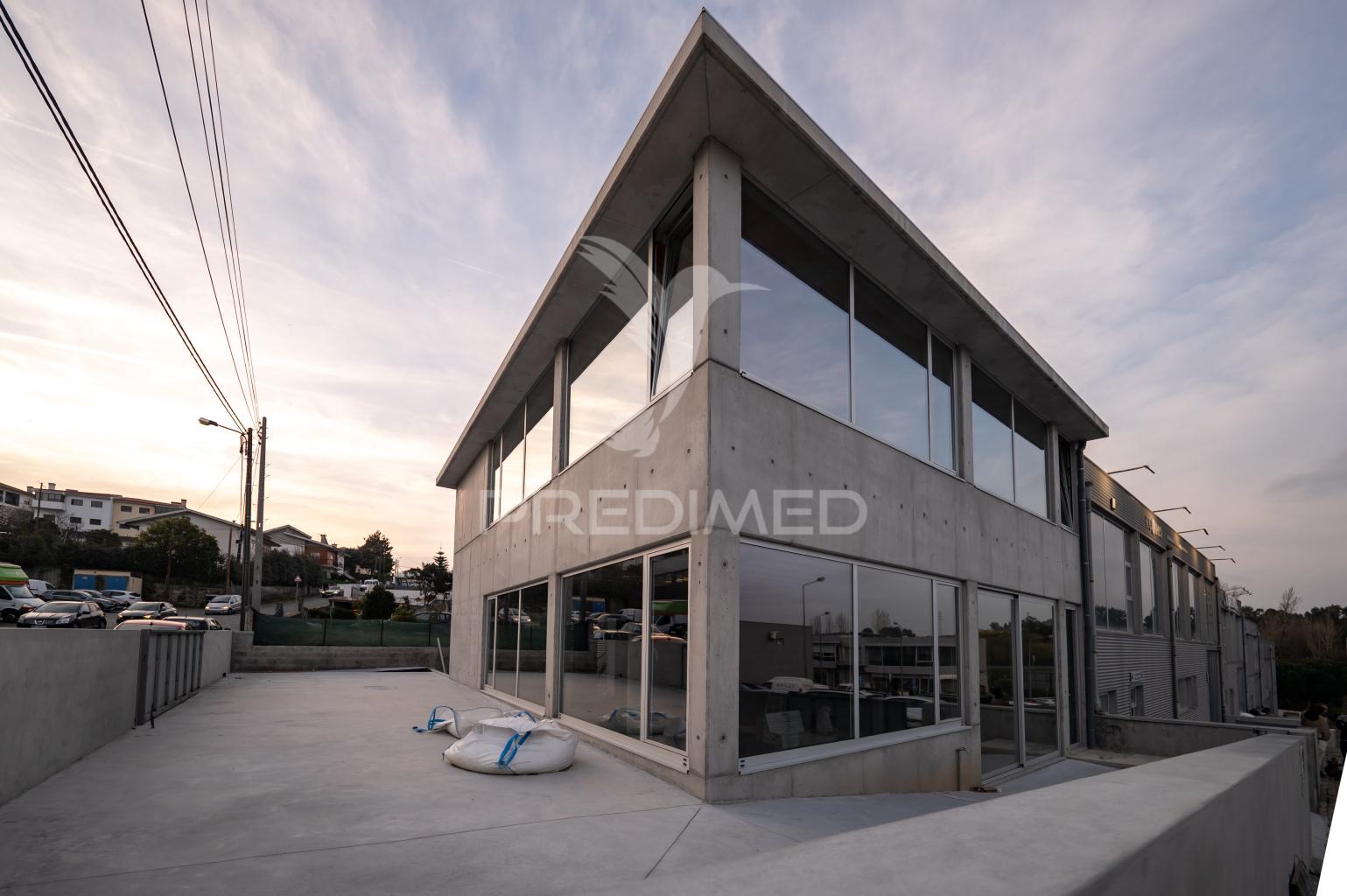 Armazém 345 m2 para serviços, comercio e indústria ferreiros, braga