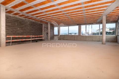 Armazém 345 m2 para serviços, comercio e indústria ferreiros, braga