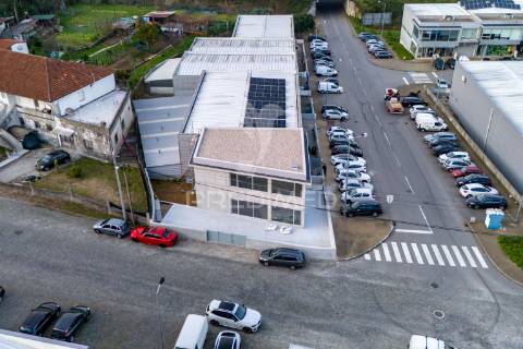 Armazém 345 m2 para serviços, comercio e indústria ferreiros, braga