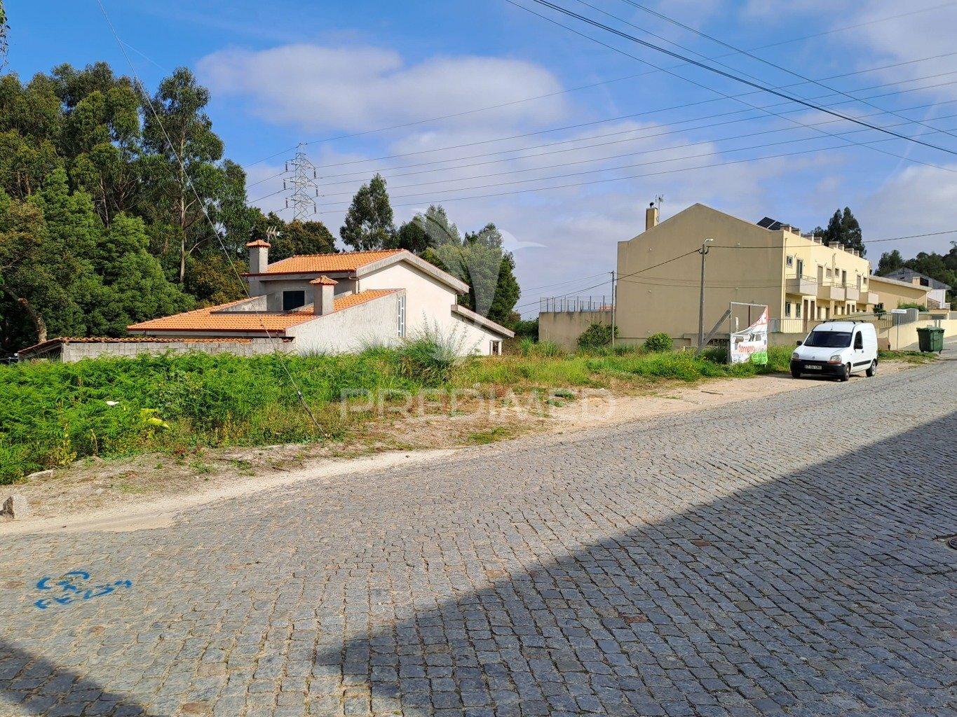 Terreno urbano em canelas - vila nova de gaia