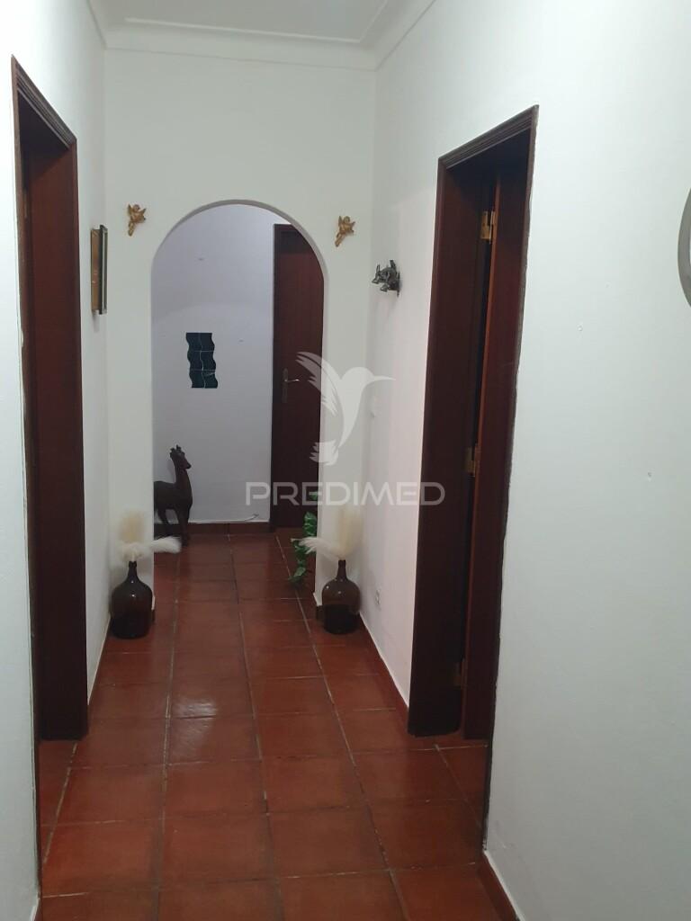Vivenda à venda na freguesia de santa eulália