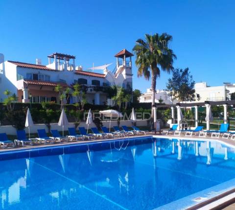 Fabulosa penthouse t2 no condominio old village em vilamoura