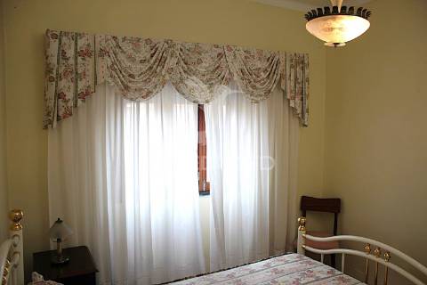 Moradia térrea t3 + 2 em rio maior