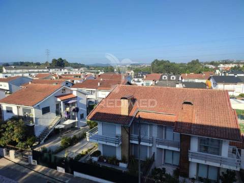 Apartamento t2, em construção em pedroso, vn gaia
