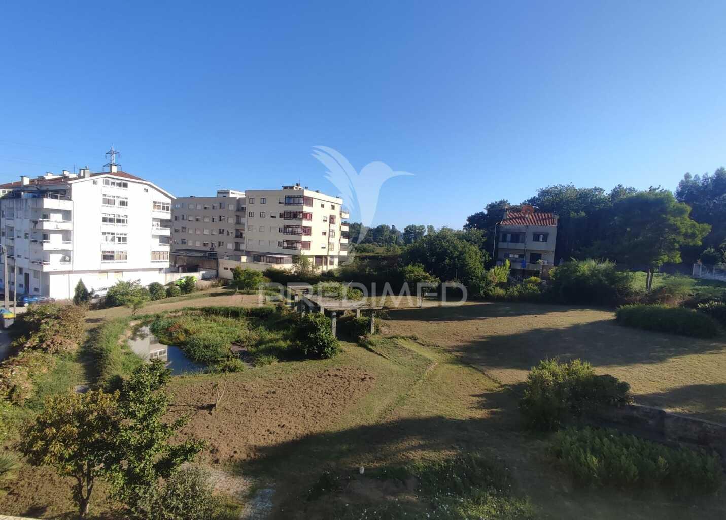 Apartamento t2, em construção em pedroso, vn gaia