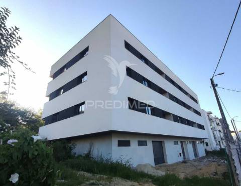 Apartamento t2, em construção em pedroso, vn gaia