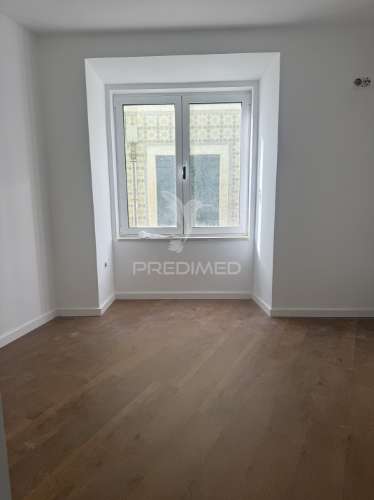 Apartamento t1 com logradouro - alcanena