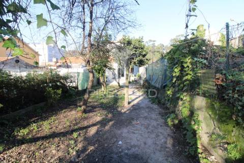 Moradia térrea v2 renovada na senhora da hora