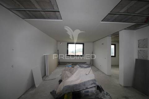 T2 novo em nogueira da regedoura, santa maria da feira