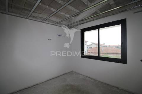 T2 novo em nogueira da regedoura, santa maria da feira