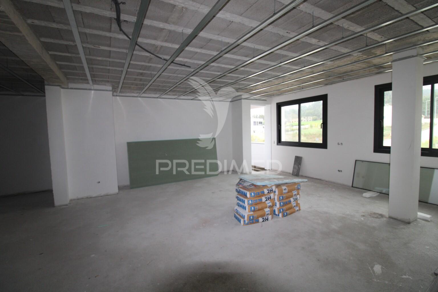 T3 novo em nogueira da regedoura, santa maria da feira