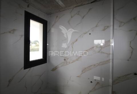 T2 novo em nogueira da regedoura, santa maria da feira
