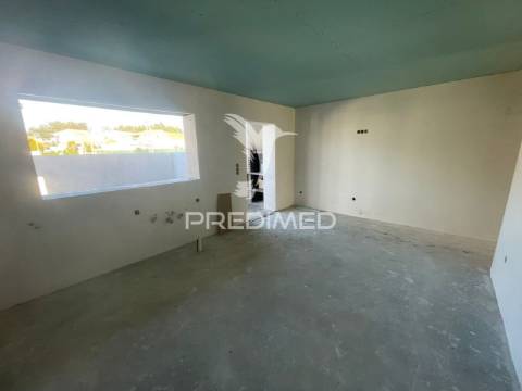 Moradia em construção t3 q. das laranjeiras