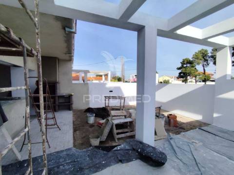 Moradia em construção t3 q. das laranjeiras
