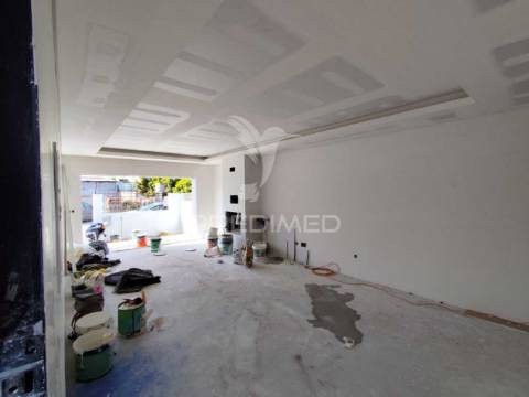Moradia em construção t3 q. das laranjeiras