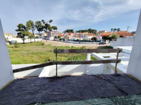 Moradia em construção t3 q. das laranjeiras