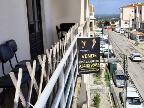Apartamento t3 em sesimbra almoinha