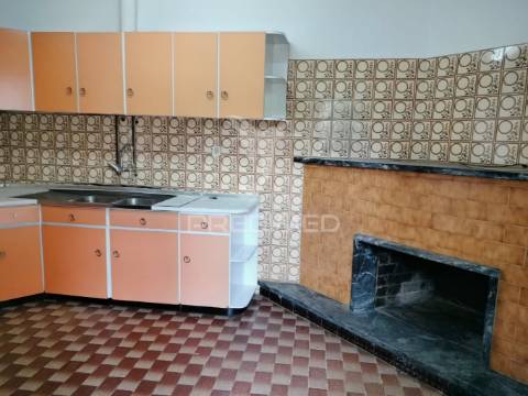 Encantadora moradia t4 valinho de fátima - conforto e estilo numa localização privilegiada