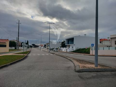 Terreno urbano no centro do entroncamento – oportunidade imperdível!