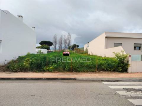 Terreno urbano no centro do entroncamento – oportunidade imperdível!