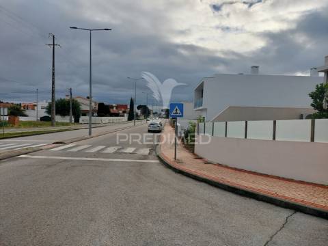 Terreno urbano no centro do entroncamento – oportunidade imperdível!