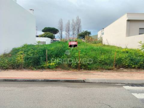 Terreno urbano no centro do entroncamento – oportunidade imperdível!