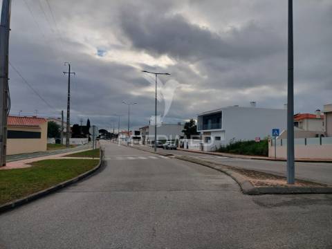 Terreno urbano no centro do entroncamento – oportunidade imperdível!