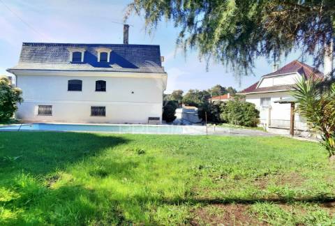Moradia t5 com piscina localizada ourém / fátima