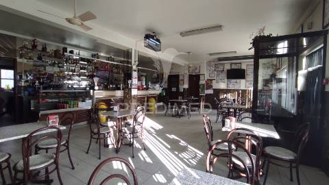 Café / restaurante em beringel - ( venda conjunta com apartamento t3 e moradia por recuperar)