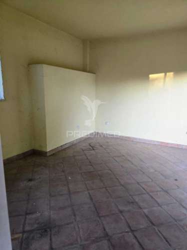 Casa senhorial em arraiados – um refúgio único com zona comercial!