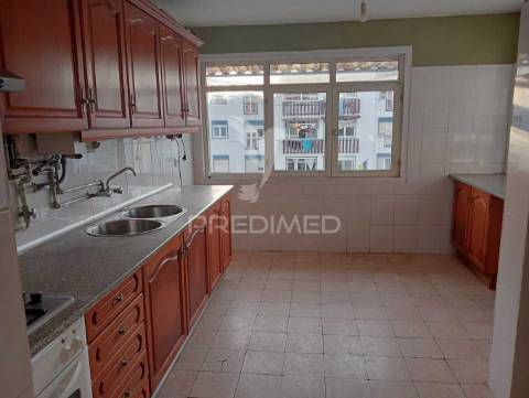 Apartamento t2 marinha grande