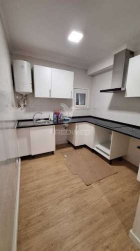Moradia remodelada na vila de campo maior