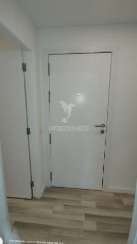 Apartamento t2 localizado na urb. bom joão -faro