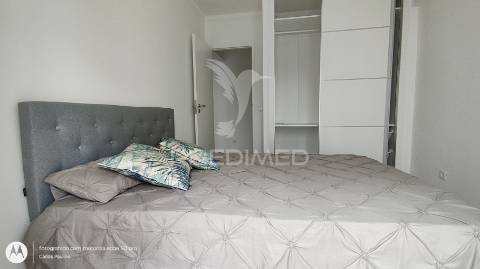 Apartamento t2 localizado na urb. bom joão -faro