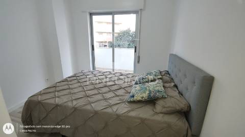 Apartamento t2 localizado na urb. bom joão -faro