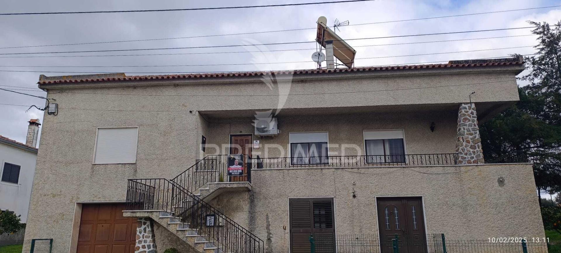1º andar de moradia em nisa