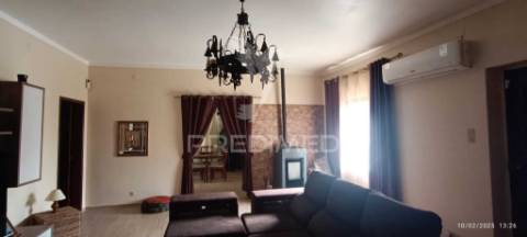 1º andar de moradia em nisa