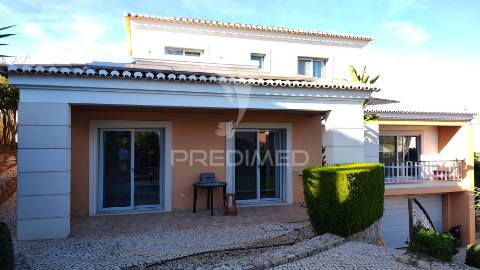 Moradia m5 com piscina ,portimão